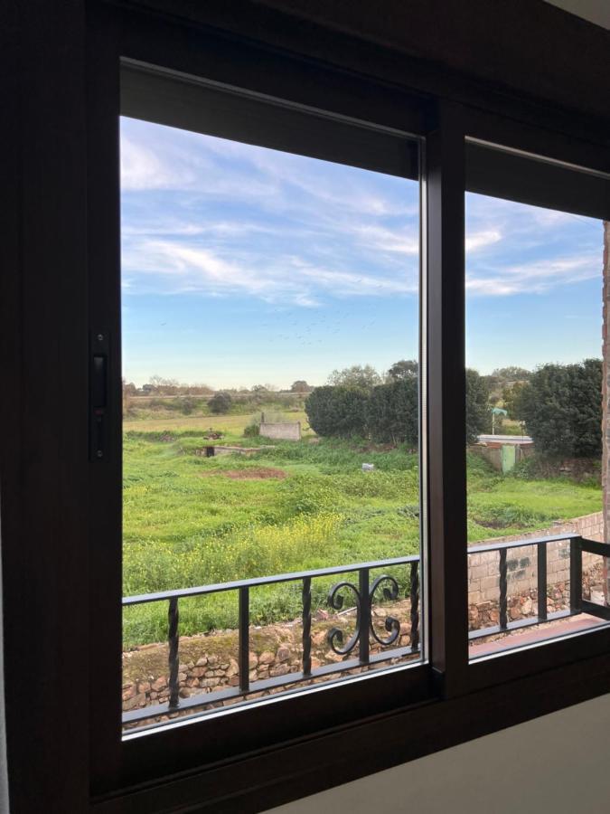 Casa Rural "El Canuelo" Aljucen Ngoại thất bức ảnh
